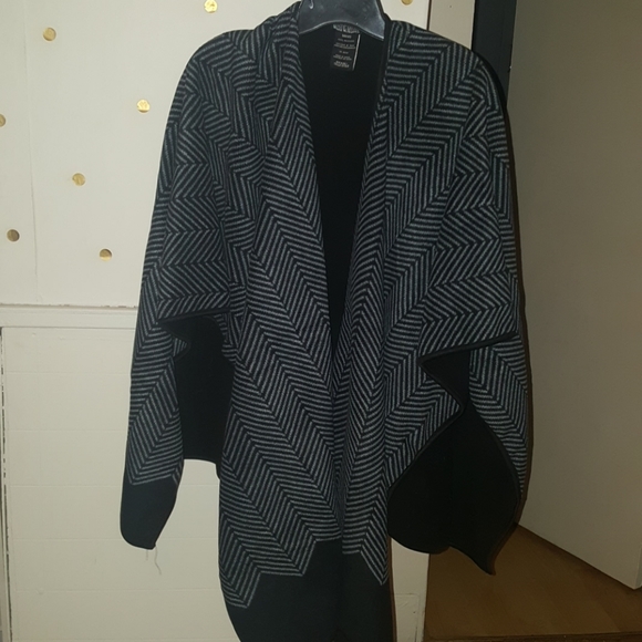 Original Nicole Miller Overpiece - Picture 1 of 1